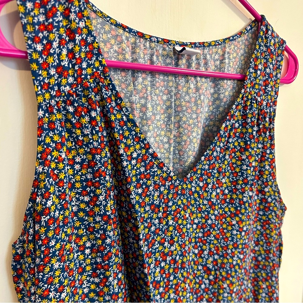 Floral sleeveless dress